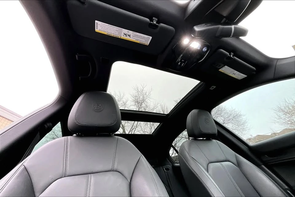 2022 Alfa Romeo Stelvio - Image 18 of 20