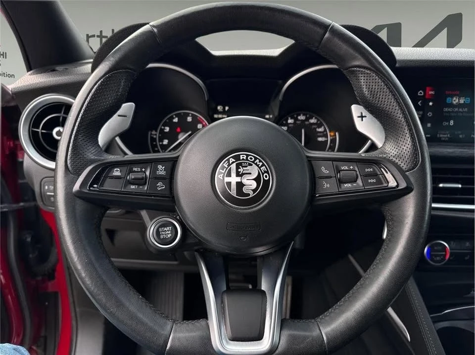 2022 Alfa Romeo Stelvio - Image 11 of 20