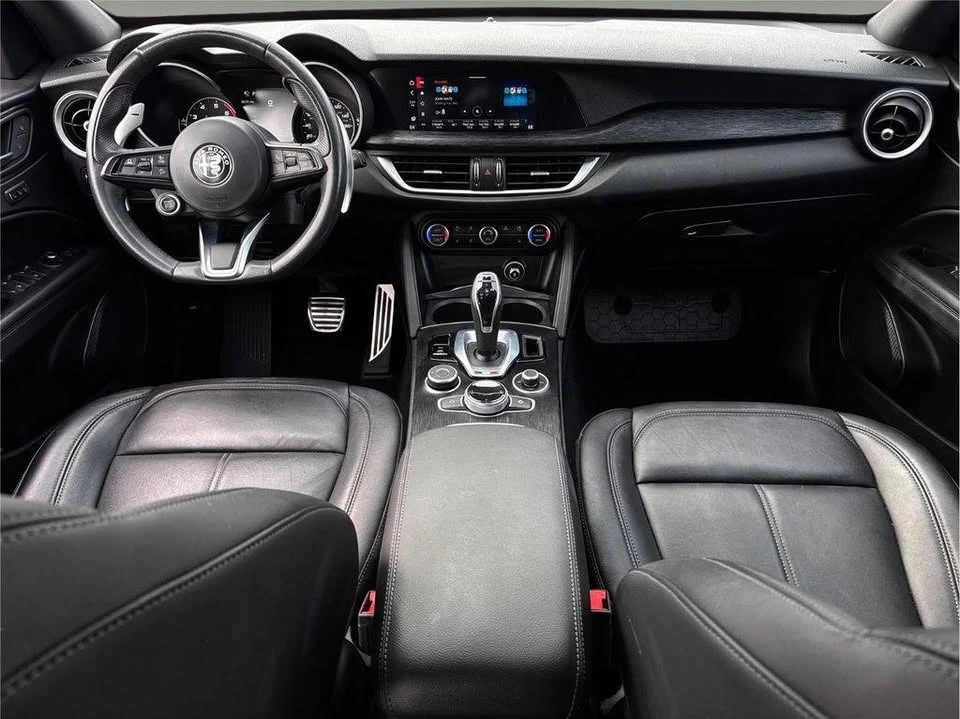 2022 Alfa Romeo Stelvio - Image 19 of 20
