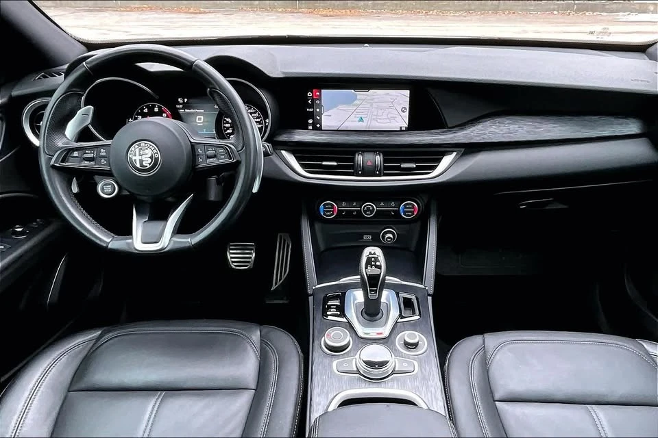 2022 Alfa Romeo Stelvio - Image 9 of 20