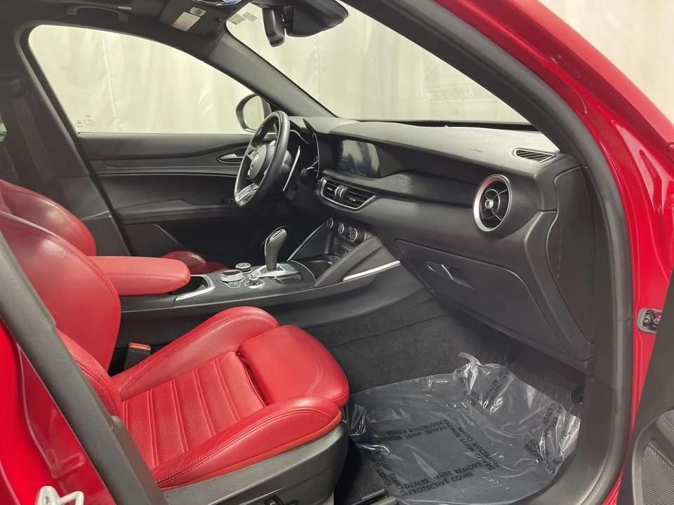 2022 Alfa Romeo Stelvio - Image 7 of 18