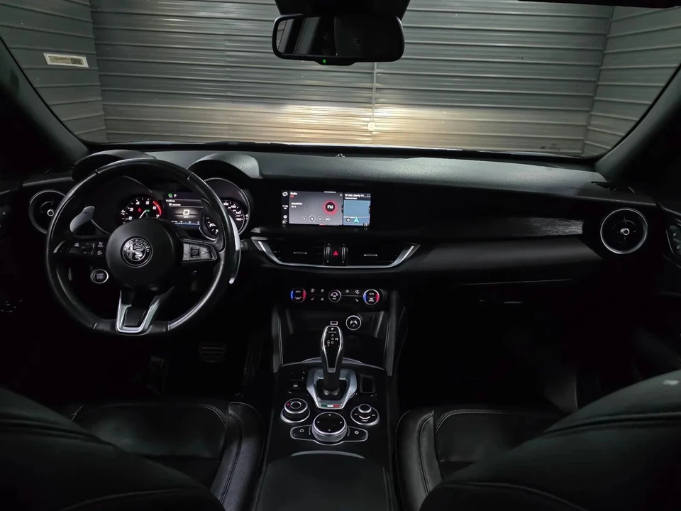 2022 Alfa Romeo Stelvio - Image 11 of 12