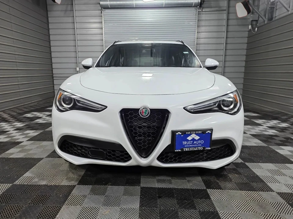 2022 Alfa Romeo Stelvio - Image 3 of 12