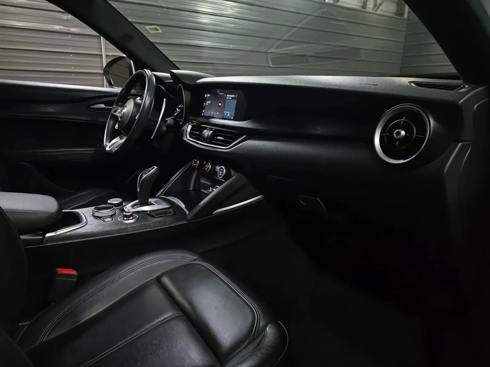 2022 Alfa Romeo Stelvio - Image 12 of 12