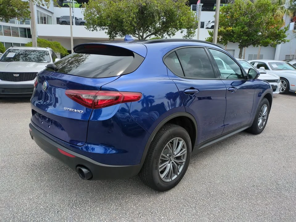 2022 Alfa Romeo Stelvio - Image 4 of 19