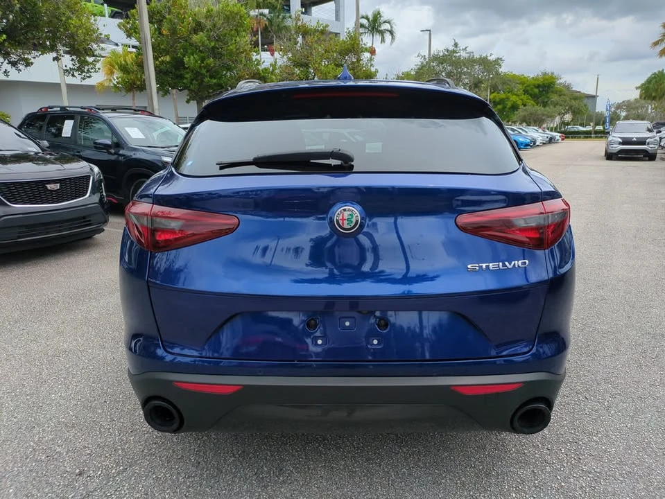 2022 Alfa Romeo Stelvio - Image 5 of 19