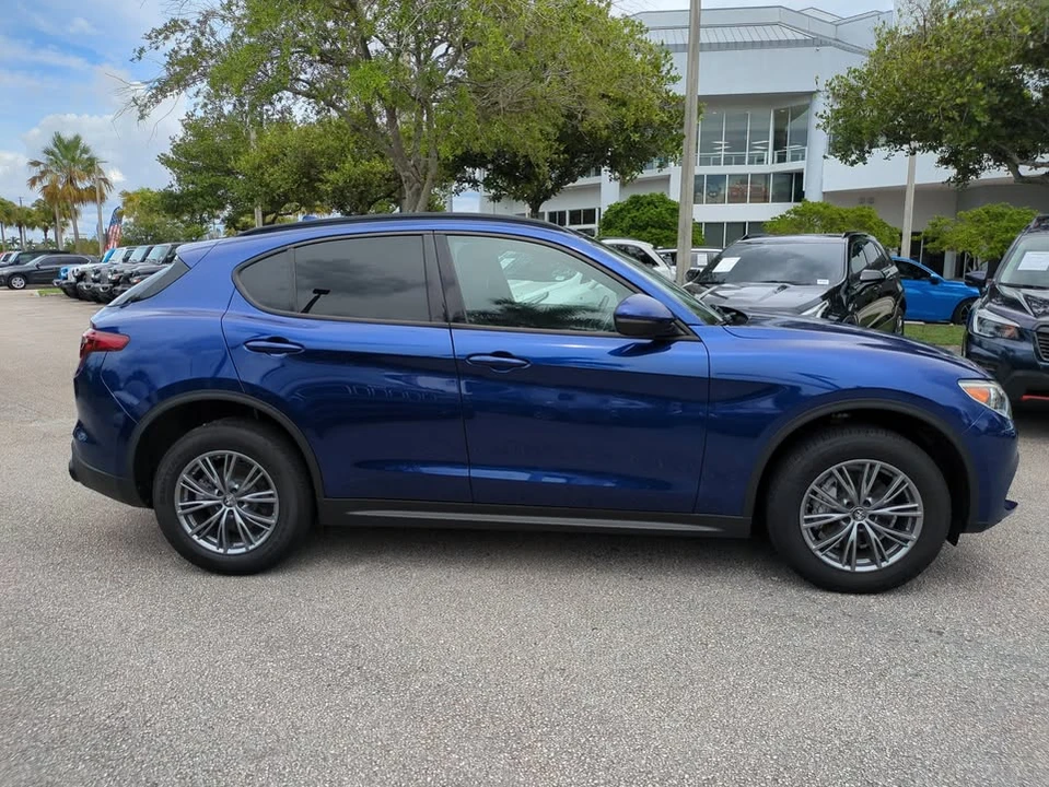 2022 Alfa Romeo Stelvio - Image 3 of 19