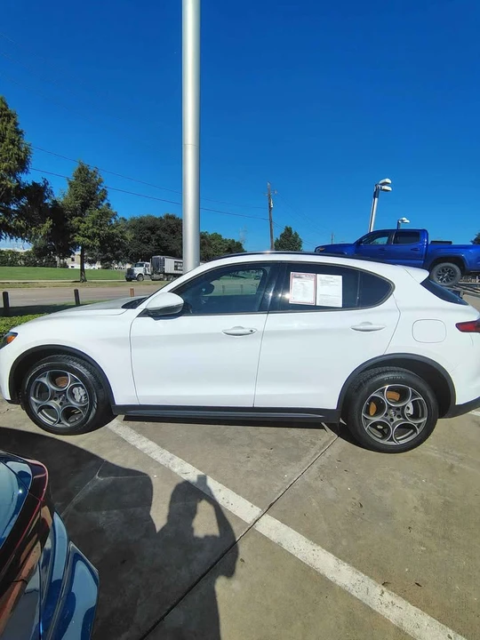 2022 Alfa Romeo Stelvio - Image 3 of 8