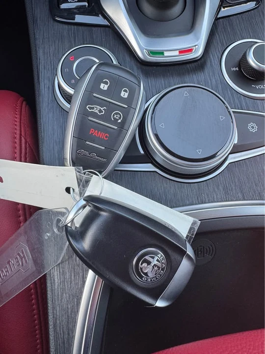 2022 Alfa Romeo Stelvio - Image 7 of 7