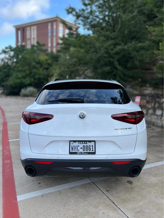 2022 Alfa Romeo Stelvio - Image 10 of 15
