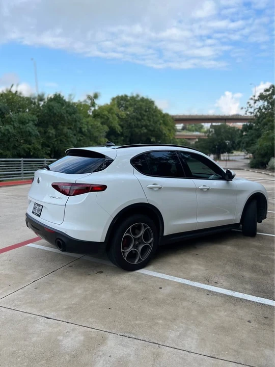 2022 Alfa Romeo Stelvio - Image 15 of 15