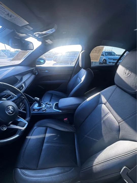 2022 Alfa Romeo Stelvio - Image 5 of 13