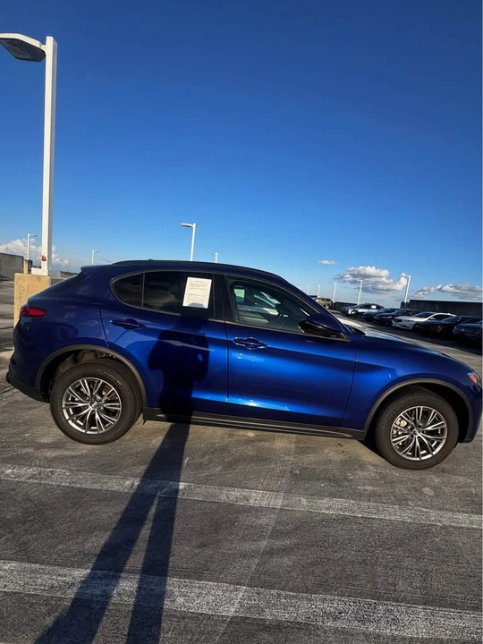 2022 Alfa Romeo Stelvio - Image 12 of 13