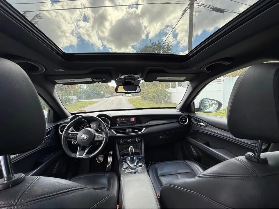 2022 Alfa Romeo Stelvio - Image 11 of 15
