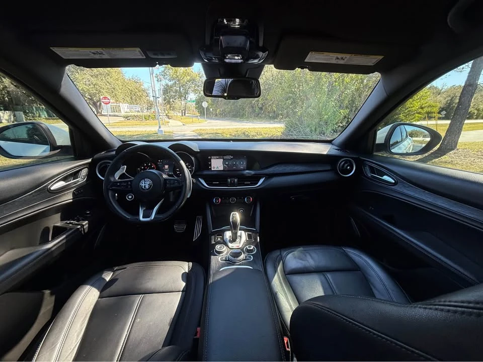 2022 Alfa Romeo Stelvio - Image 11 of 15