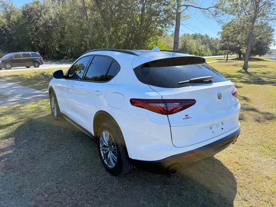 2022 Alfa Romeo Stelvio - Image 7 of 15