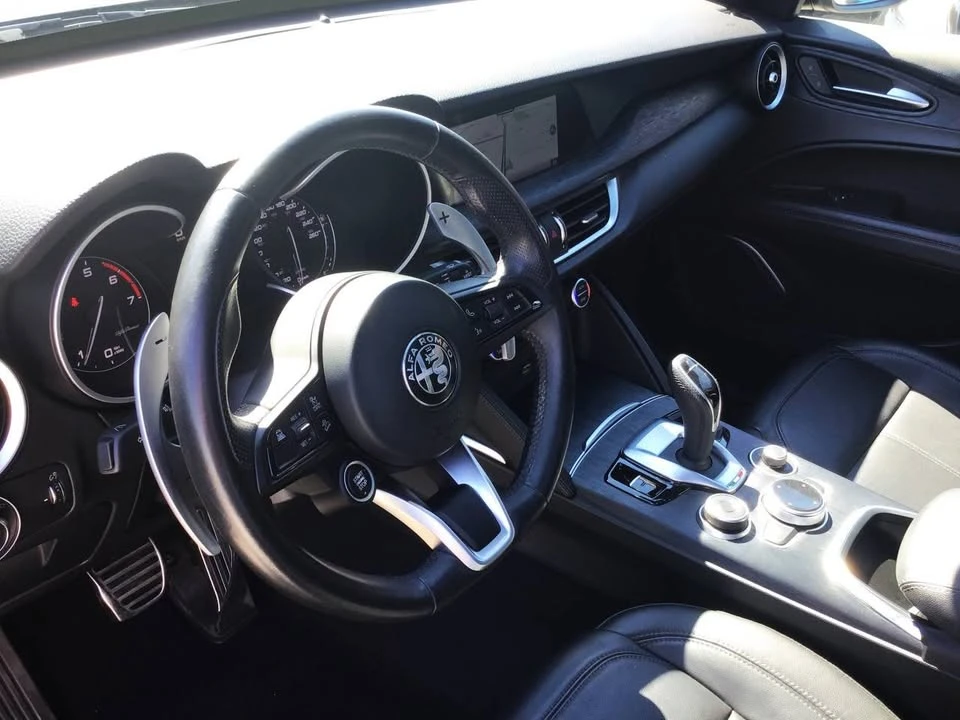 2022 Alfa Romeo Stelvio - Image 13 of 20