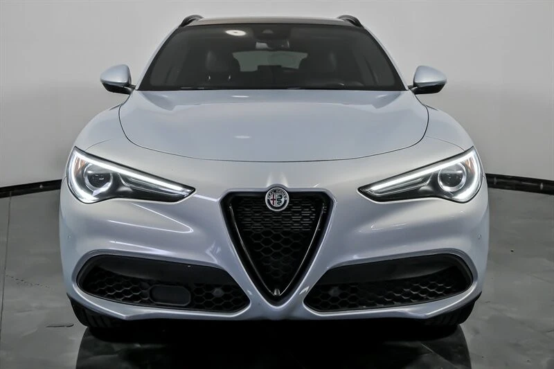 2022 Alfa Romeo Stelvio - Image 4 of 31