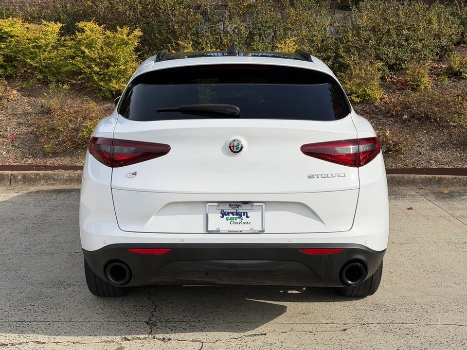 2022 Alfa Romeo Stelvio - Image 7 of 21