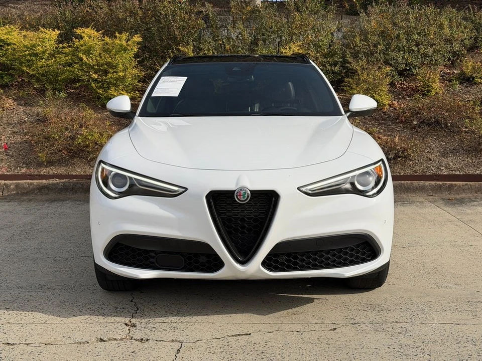 2022 Alfa Romeo Stelvio - Image 10 of 21