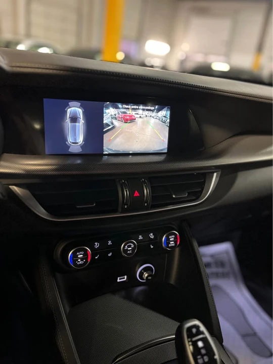 2022 Alfa Romeo Stelvio - Image 11 of 14