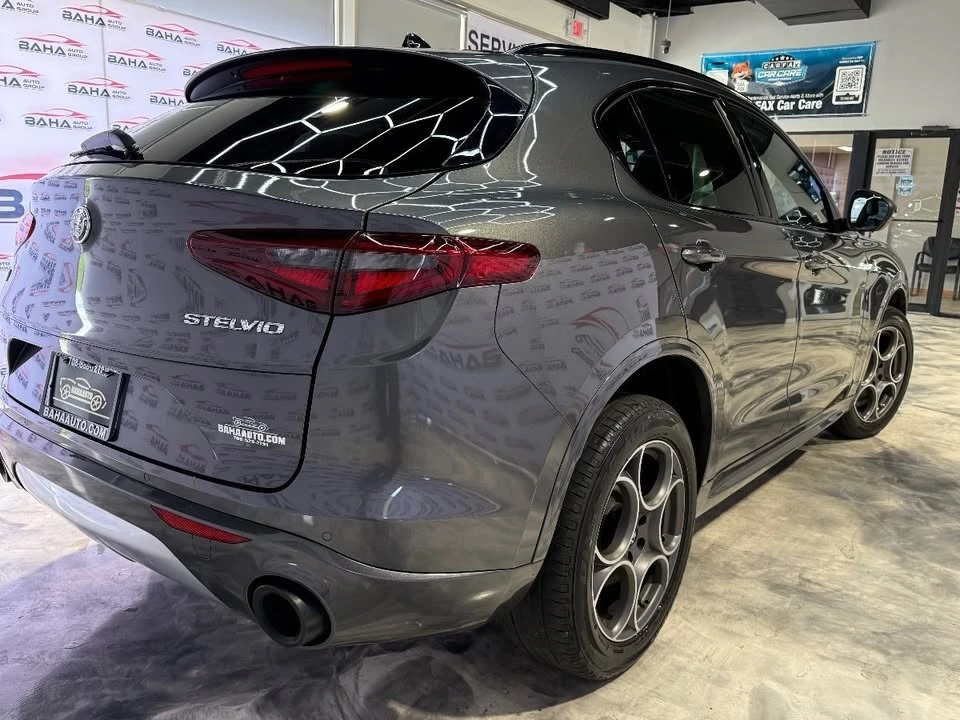 2022 Alfa Romeo Stelvio - Image 11 of 20