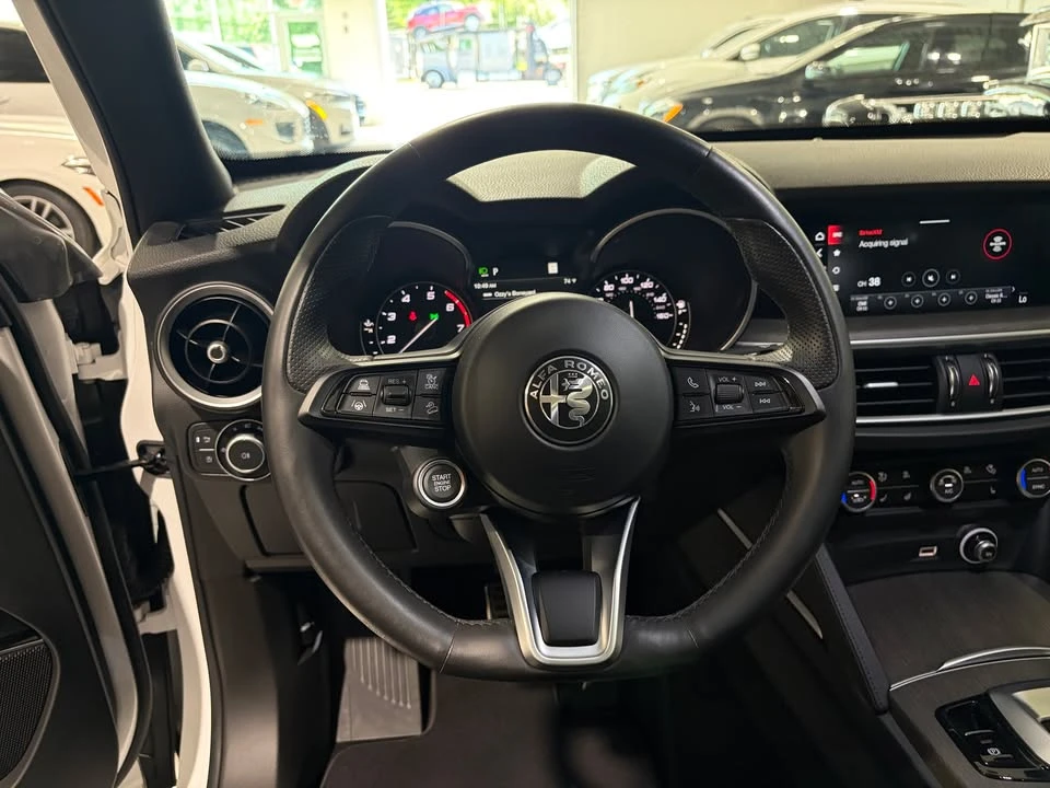 2022 Alfa Romeo Stelvio - Image 12 of 20
