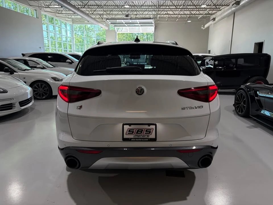2022 Alfa Romeo Stelvio - Image 8 of 20