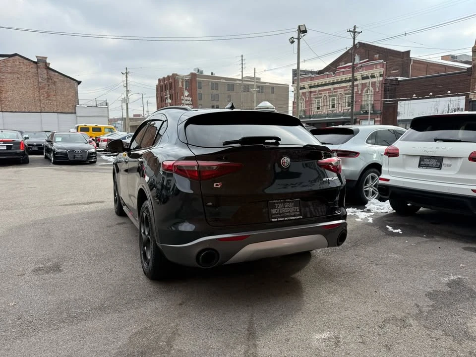 2022 Alfa Romeo Stelvio - Image 3 of 15