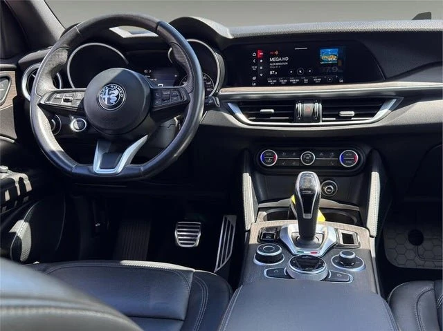 2022 Alfa Romeo Stelvio - Image 17 of 20