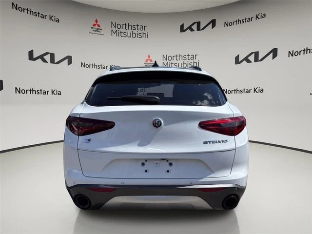 2022 Alfa Romeo Stelvio - Image 3 of 20
