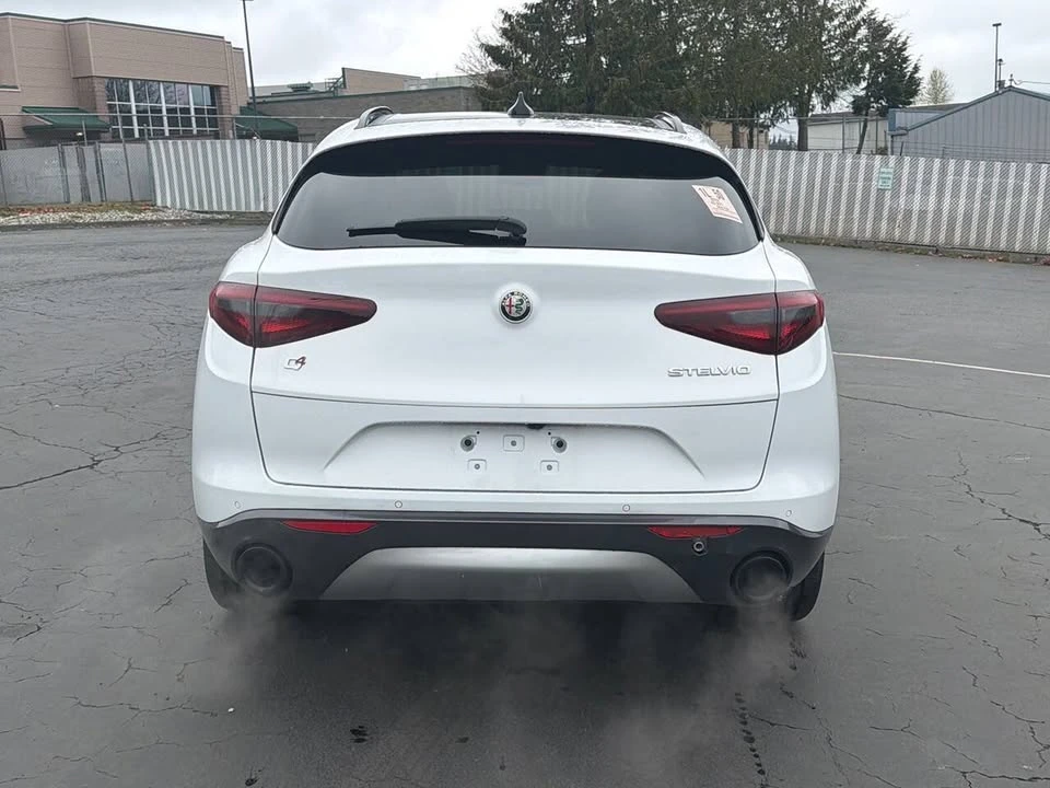 2022 Alfa Romeo Stelvio - Image 4 of 6