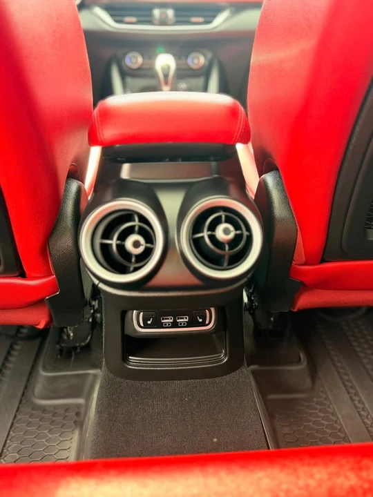 2022 Alfa Romeo Stelvio - Image 16 of 20