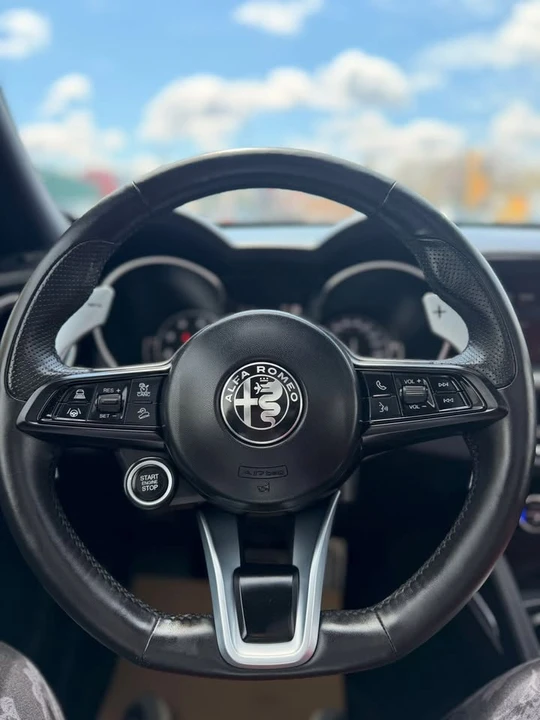 2022 Alfa Romeo Stelvio - Image 12 of 20