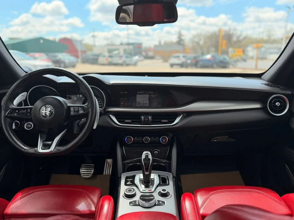 2022 Alfa Romeo Stelvio - Image 9 of 20