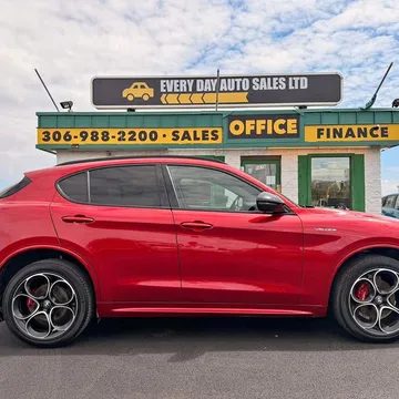 2022 Alfa Romeo Stelvio Ti AWD
