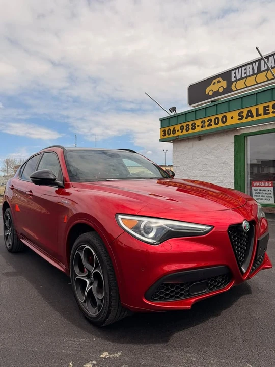 2022 Alfa Romeo Stelvio - Image 3 of 20