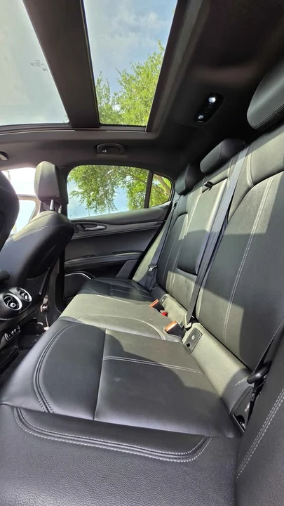 2022 Alfa Romeo Stelvio - Image 11 of 13