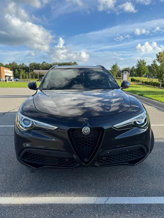 2022 Alfa Romeo Stelvio - Image 2 of 14