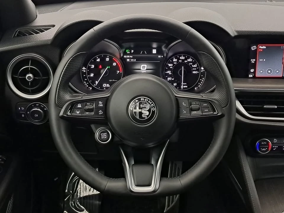 2022 Alfa Romeo Stelvio - Image 6 of 16