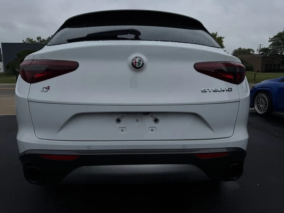 2022 Alfa Romeo Stelvio - Image 3 of 11