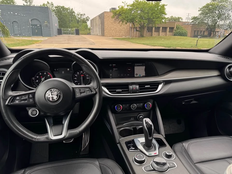 2022 Alfa Romeo Stelvio - Image 7 of 11