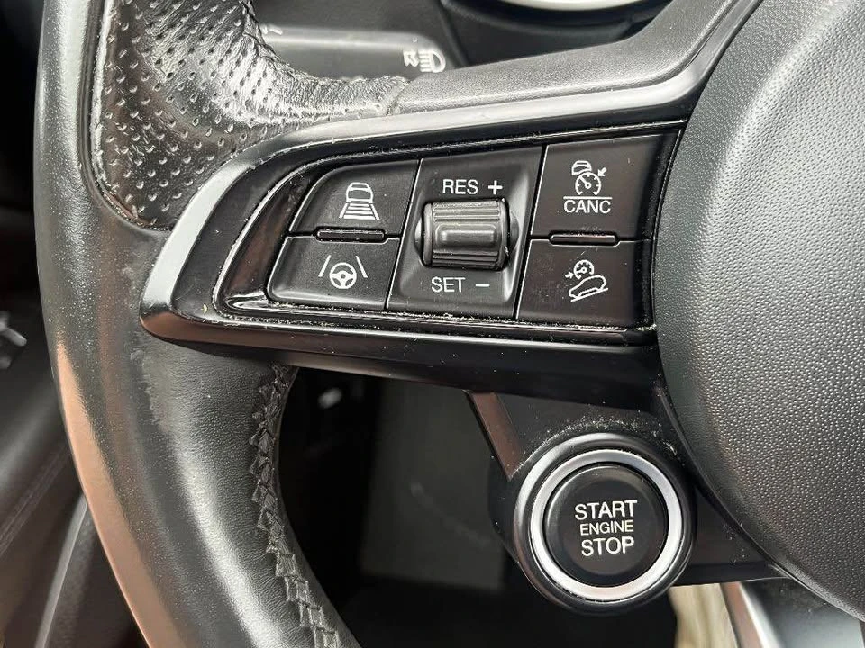 2022 Alfa Romeo Stelvio - Image 11 of 16