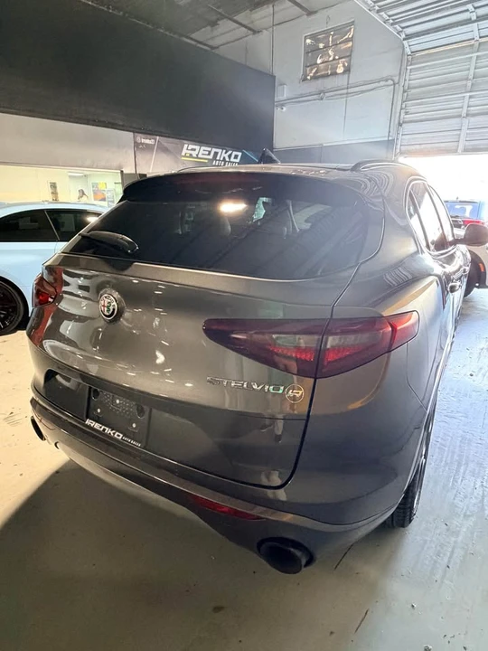2022 Alfa Romeo Stelvio - Image 5 of 10