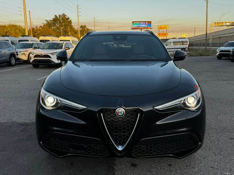 2022 Alfa Romeo Stelvio - Image 2 of 15