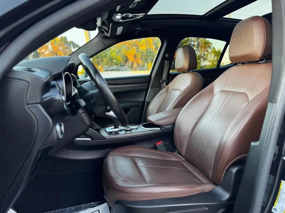 2022 Alfa Romeo Stelvio - Image 8 of 15