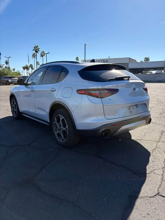 2022 Alfa Romeo Stelvio - Image 3 of 10