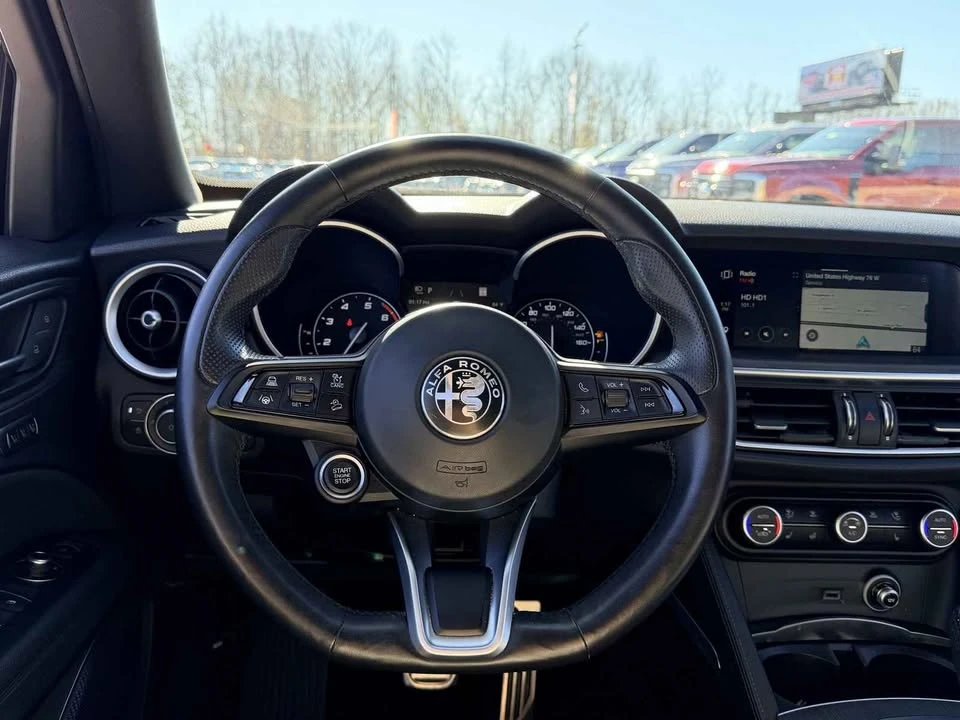 2022 Alfa Romeo Stelvio - Image 17 of 17