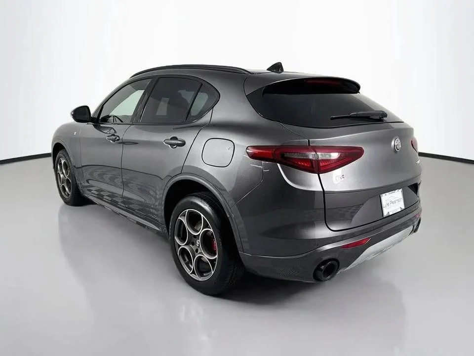 2022 Alfa Romeo Stelvio - Image 3 of 17