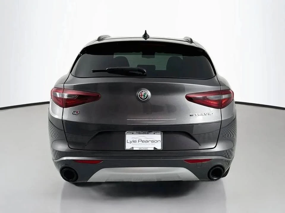 2022 Alfa Romeo Stelvio - Image 8 of 17